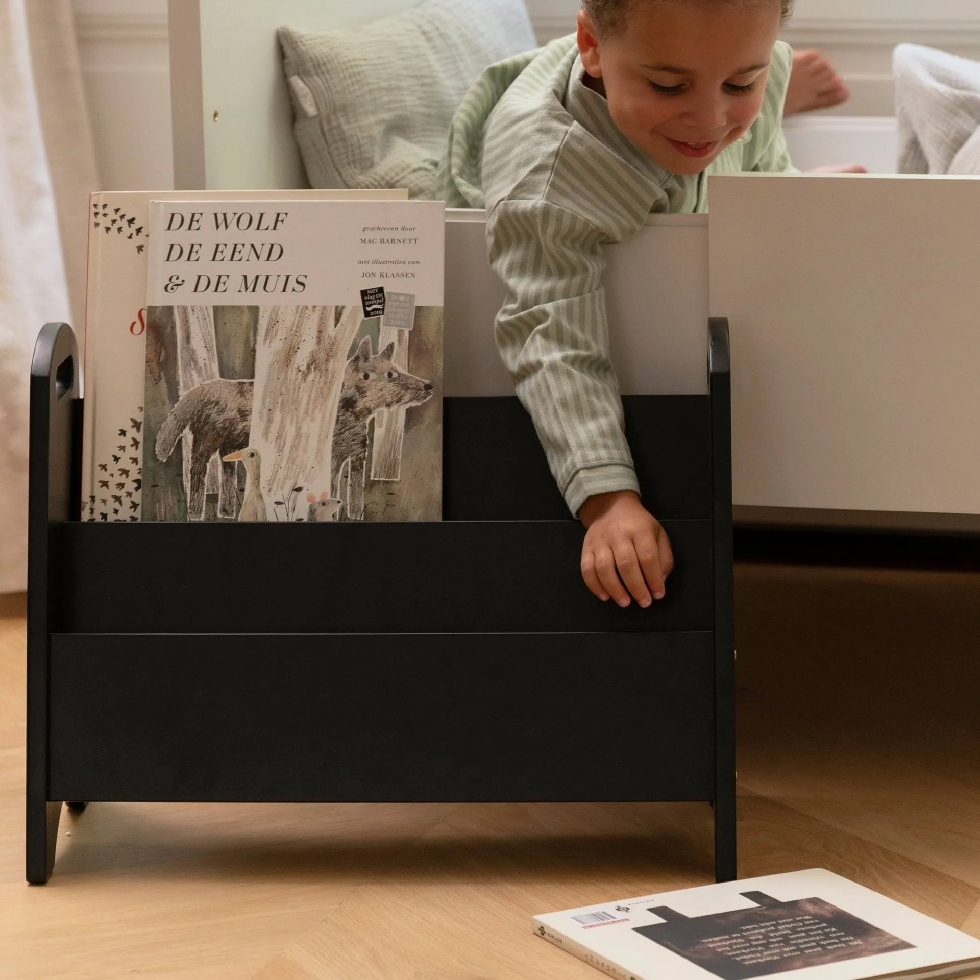 Półka na książki dla dzieci Book Holder, Czarny Nofred