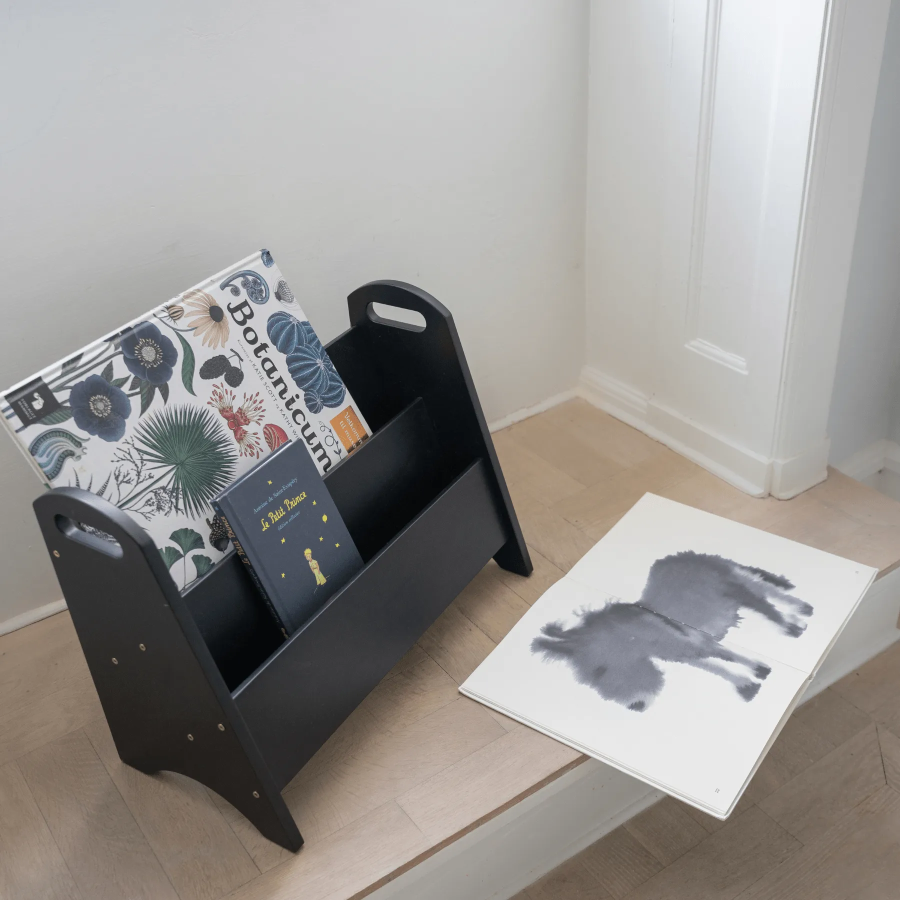 Półka na książki dla dzieci Book Holder, Czarny Nofred