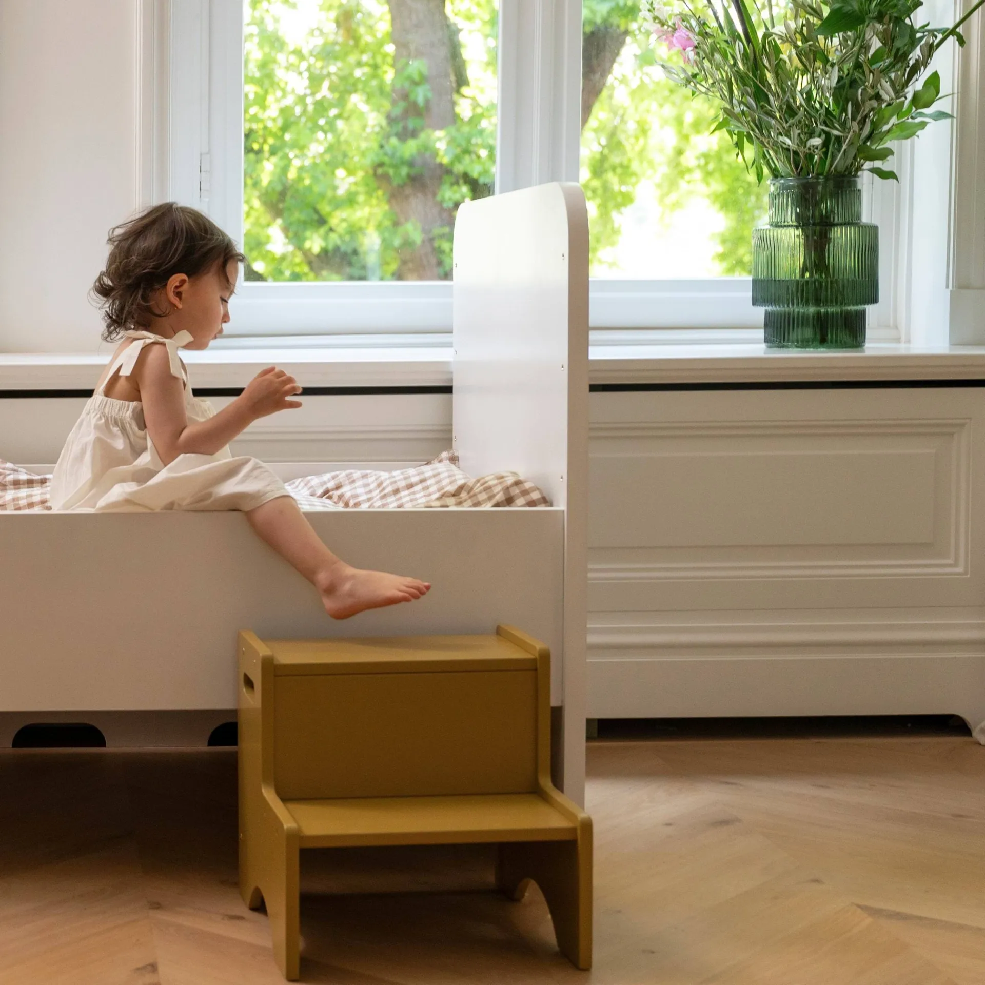 Taboret dziecięcy Step Up, Curry Nofred