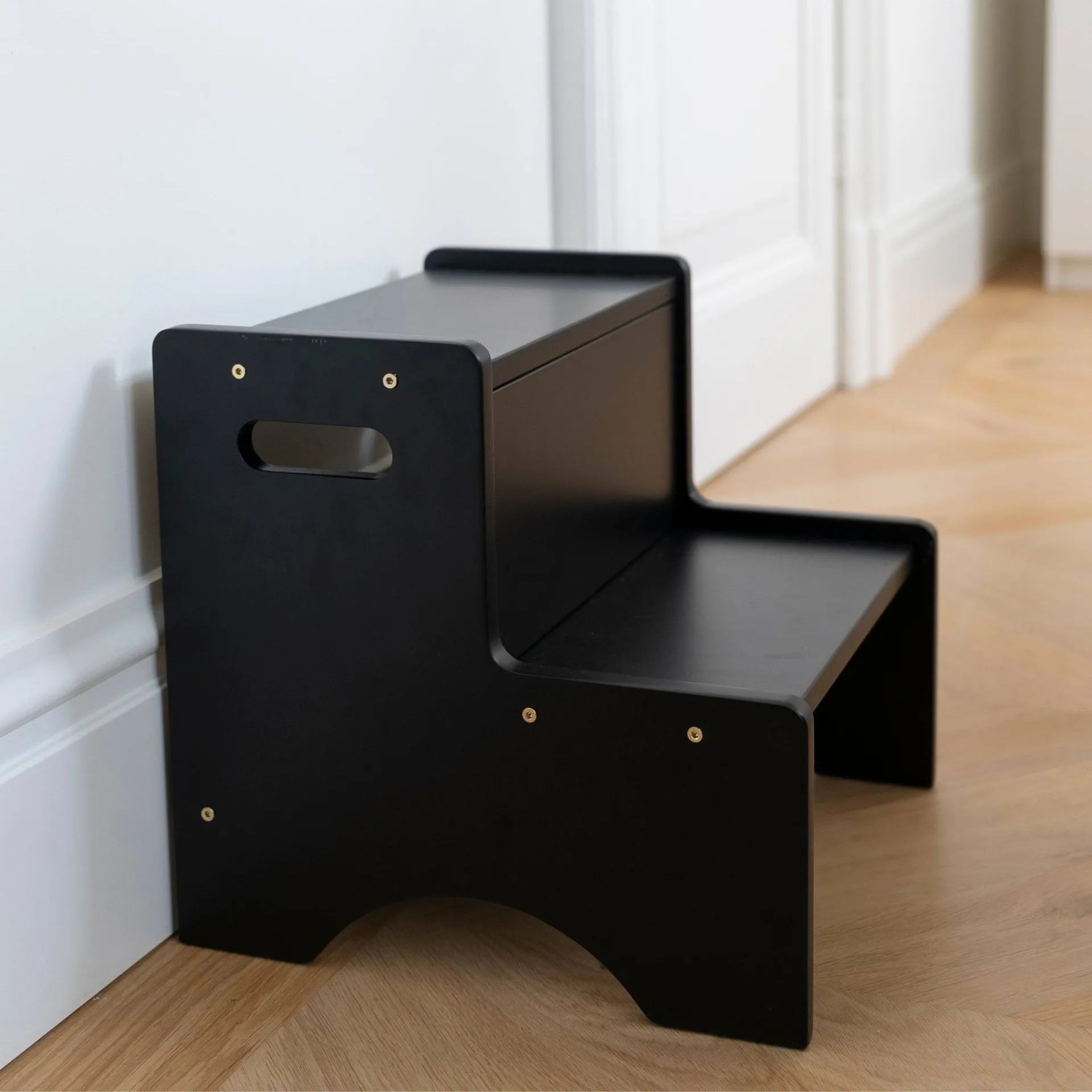Taboret dziecięcy Step Up, Czarny Nofred