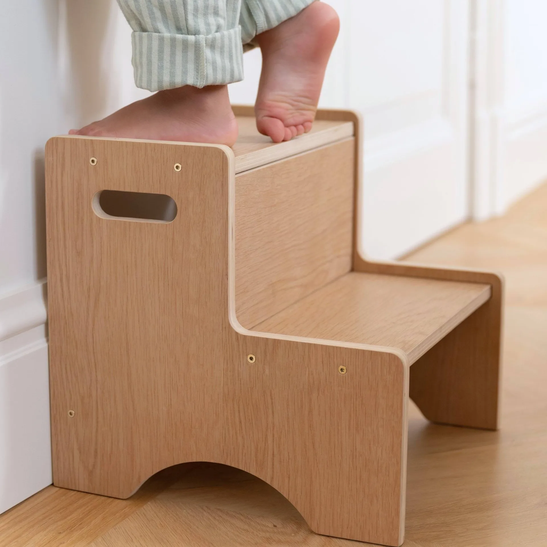 Taboret dziecięcy Step Up, Dąb Nofred