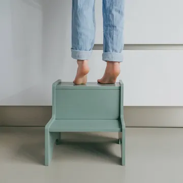 Taboret dziecięcy Step Up - Oliwkowa zieleń - Nofred