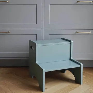 Taboret dziecięcy Step Up - Oliwkowa zieleń - Nofred