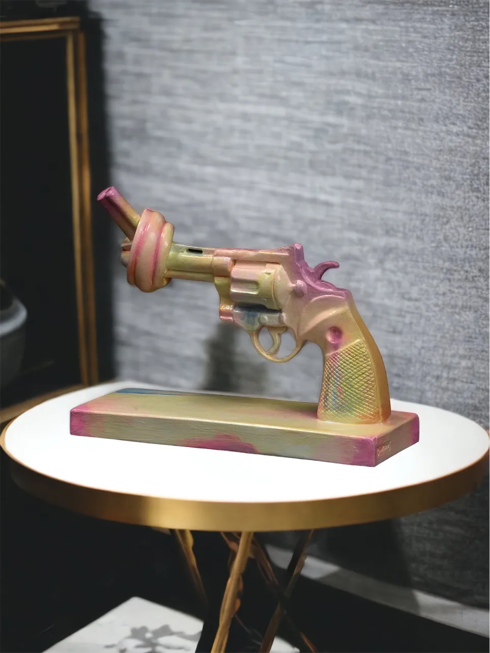 Acne for Peace rzeźba 40 cm, Multi Non Violence