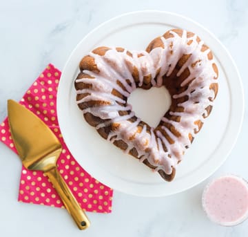 Forma do pieczenia Nordic Ware elegant heart bundt - 2,4 L - Nordic Ware