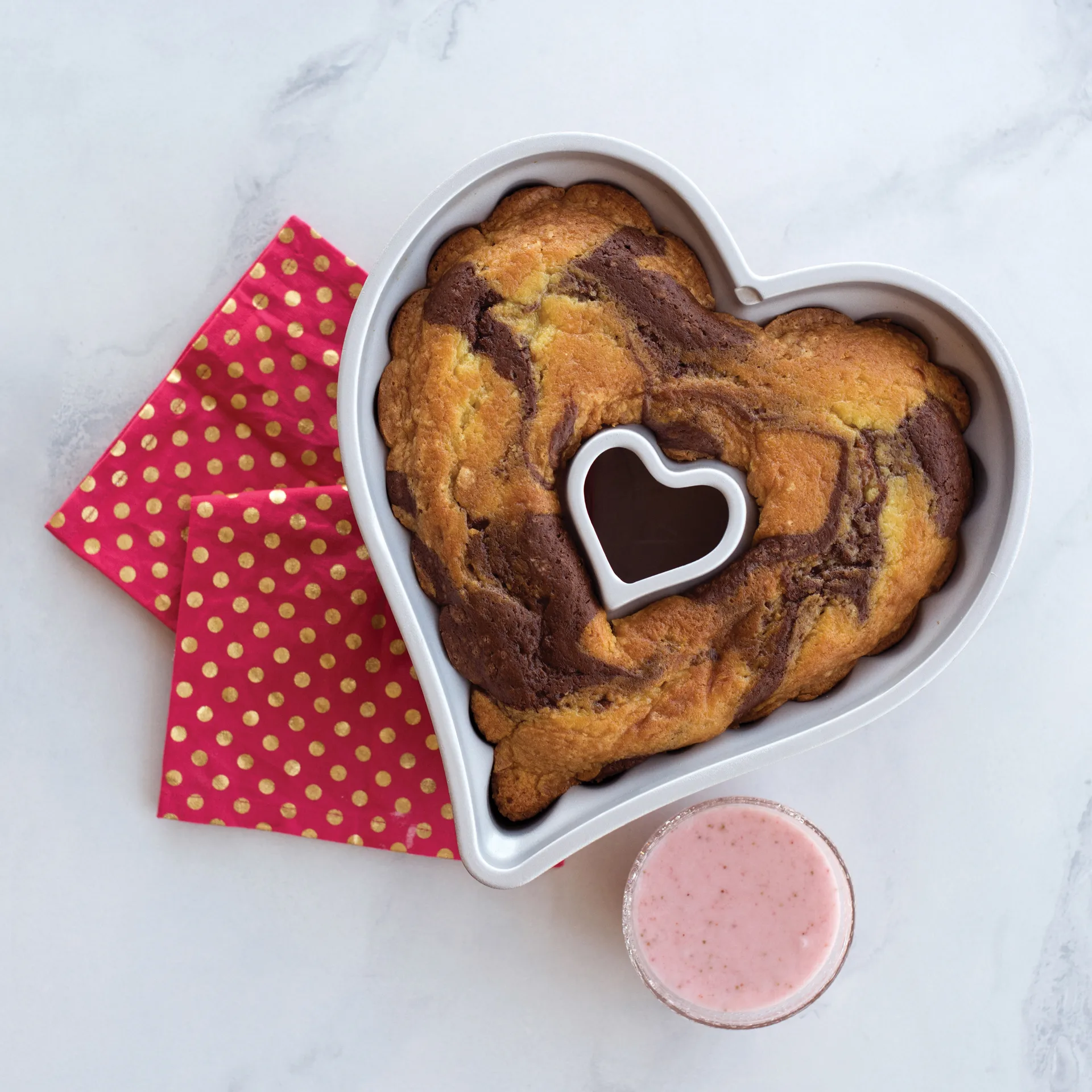 Forma do pieczenia Nordic Ware elegant heart bundt, 2,4 L Nordic Ware
