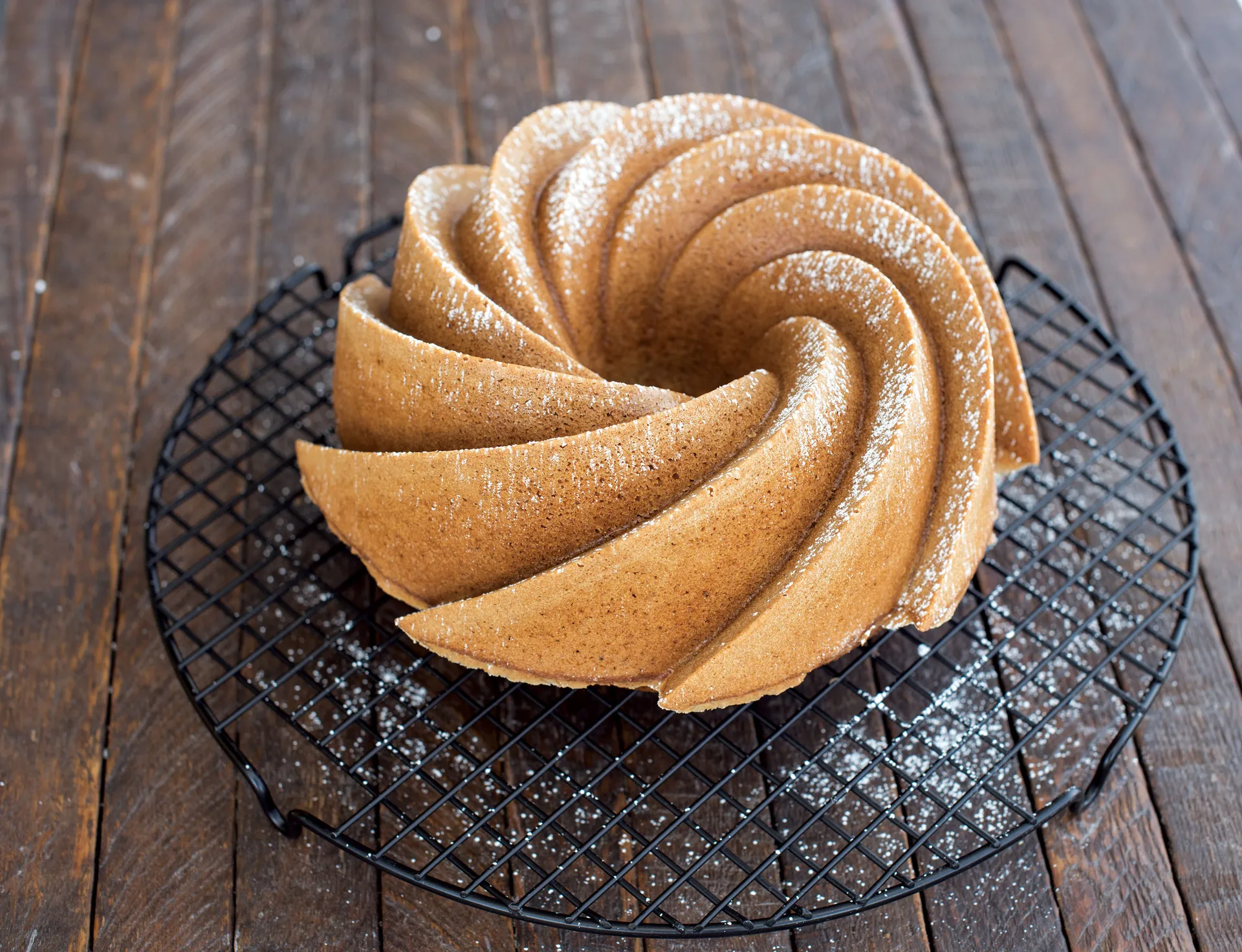 Forma do pieczenia Nordic Ware heritage bundt złota, 2,4 L Nordic Ware