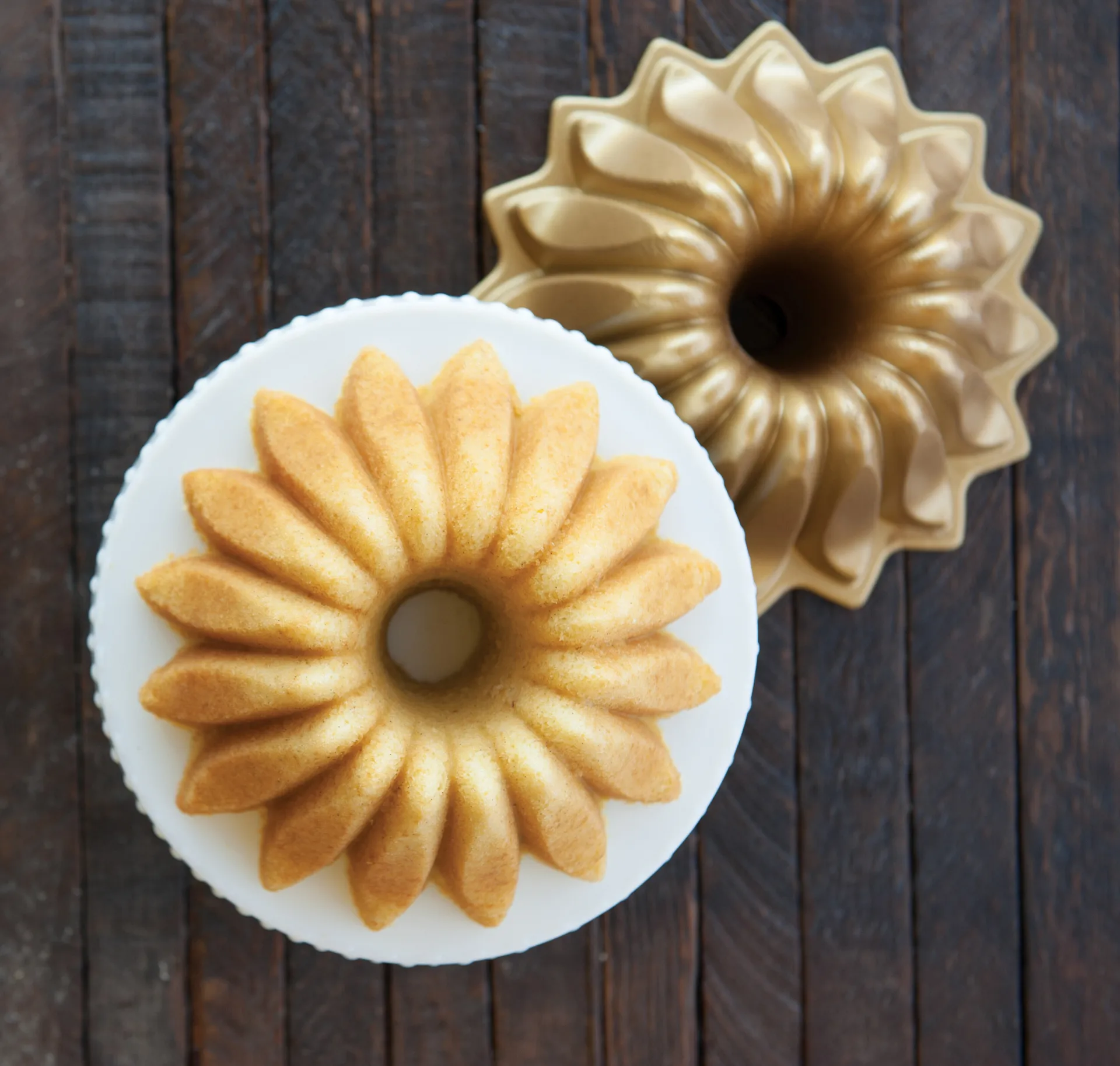 Forma do pieczenia Nordic Ware lotus bundt, 1,2 L Nordic Ware