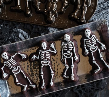 Nordic Ware Spooky Skeleton blacha do pieczenia - brązowy - Nordic Ware