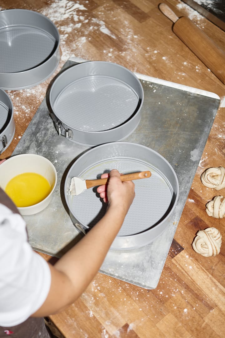 Forma do ciasta Nordwik ceramiczna z powłoką non-stick srebrna, 24 cm Nordwik