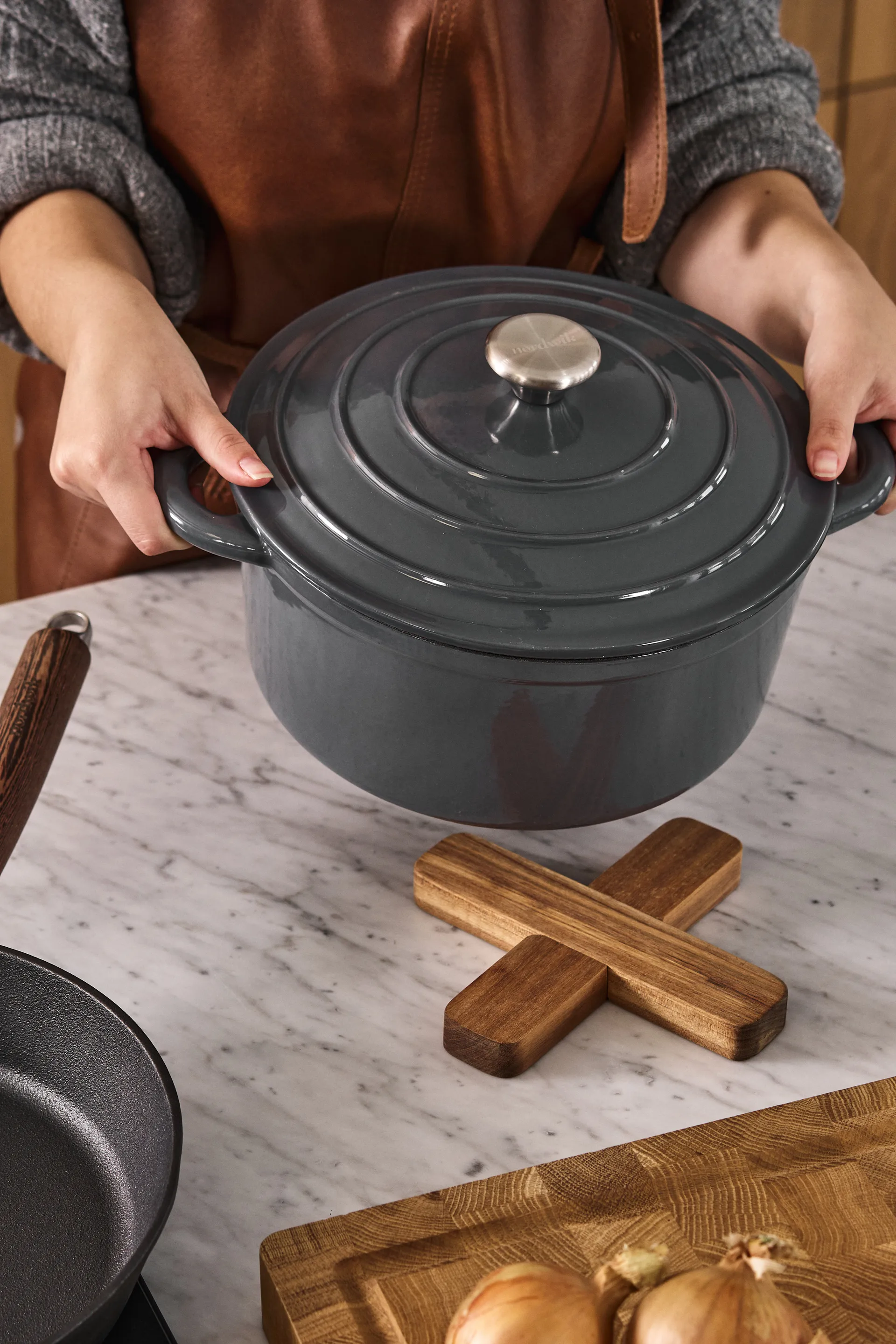 Nordwik garnek żeliwny okrągły 5 l, Szary Nordwik