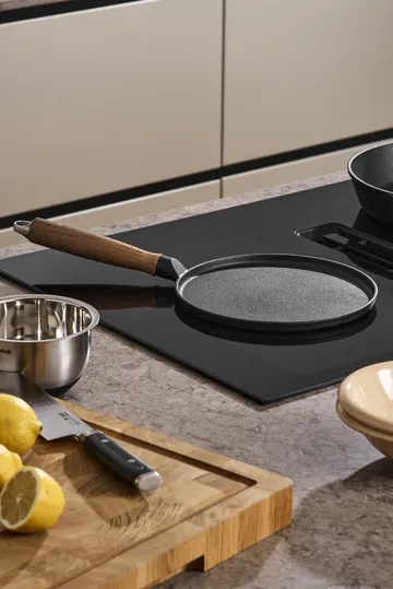 Nordwik patelnia żeliwna do naleśników z drewnianą rączką - 23 cm - Nordwik