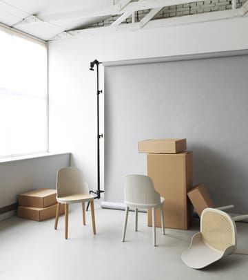 Allez molded wicker krzesło - Warm Grey-dąb - Normann Copenhagen
