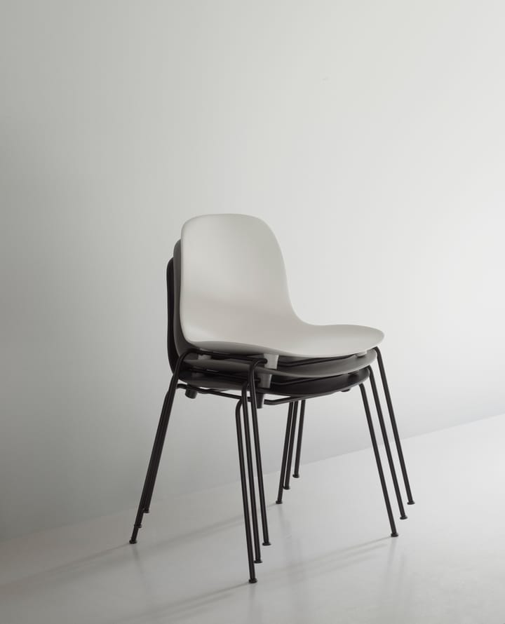 Form Chair krzesło z możliwością sztaplowania, czarne nogi, 2 szt., białe - undefined - Normann Copenhagen