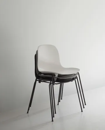 Form Chair krzesło z możliwością sztaplowania, czarne nogi, 2 szt., czarny - Normann Copenhagen