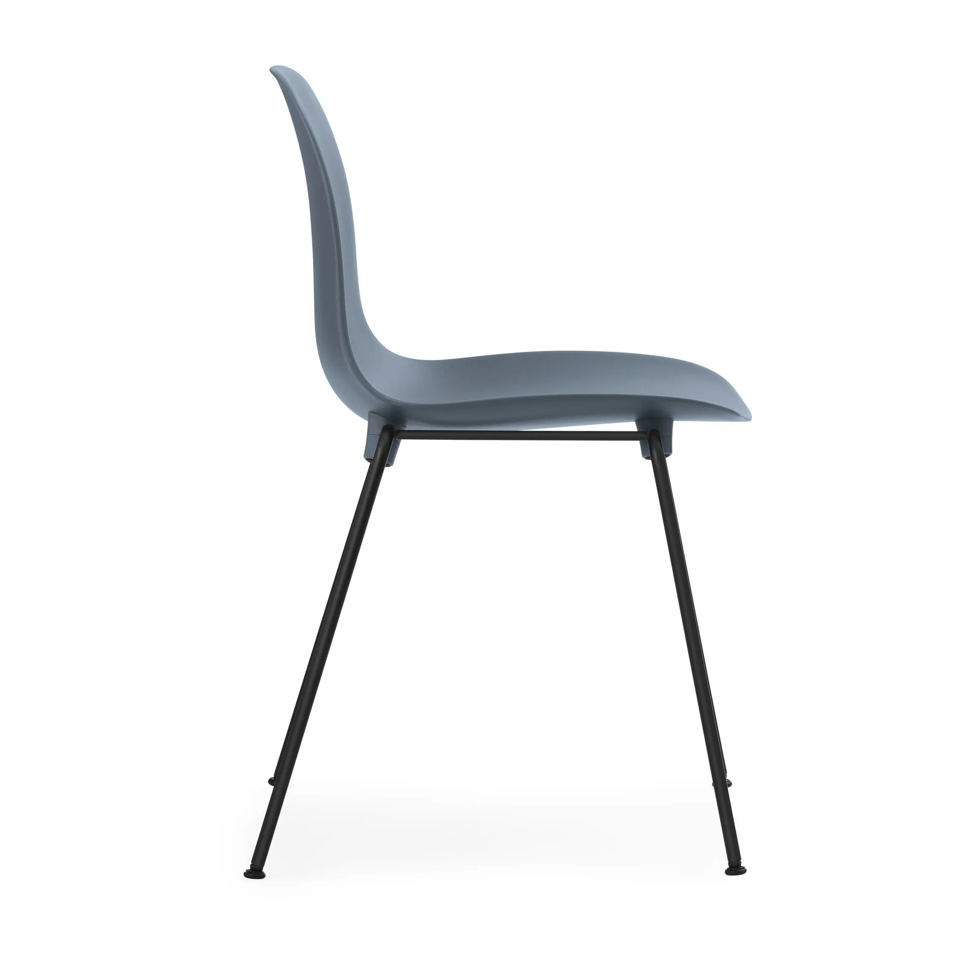 Form Chair krzesło z możliwością sztaplowania, czarne nogi, 2 szt., niebieski Normann Copenhagen