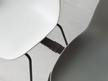 Form Chair krzesło z możliwością sztaplowania, czarne nogi, 2 szt., szary - undefined - Normann Copenhagen