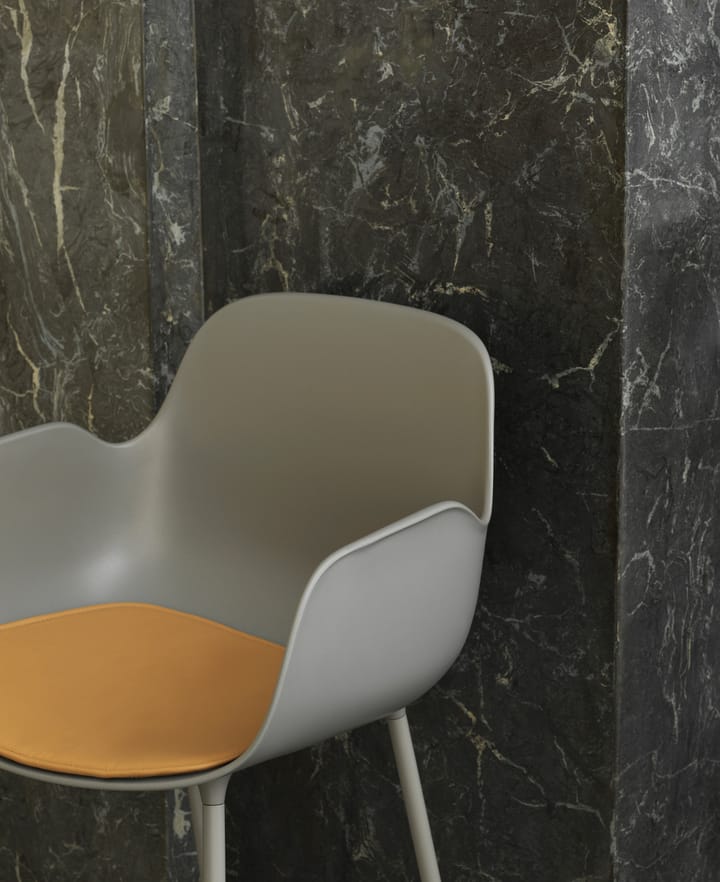 Form poduszka ultra skóra, Wielbłąd41571 Normann Copenhagen