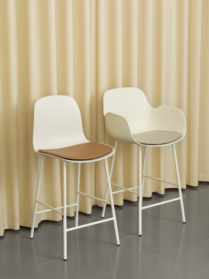 Form poduszka ultra skóra, Wielbłąd41571 Normann Copenhagen