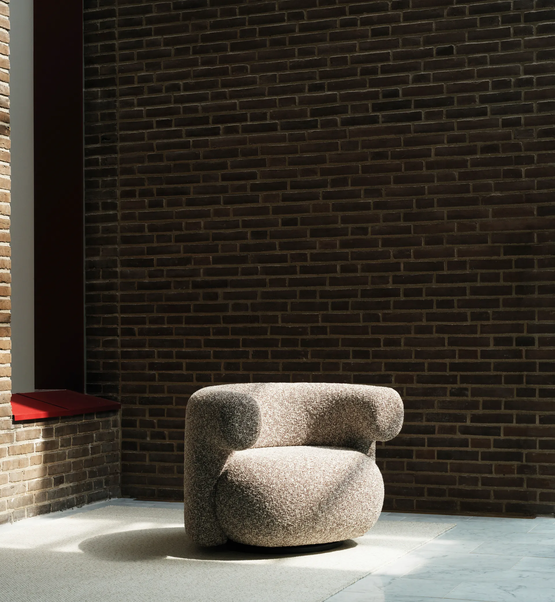 Fotel lounge Burra z funkcją powrotu, Zero 0011 Normann Copenhagen