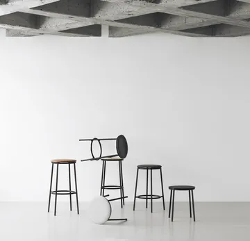 Krzesło barowe Circa 65 cm - Czarny dąb - Normann Copenhagen