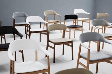 Krzesło Herit z drewna dębowego - Piasek - Normann Copenhagen