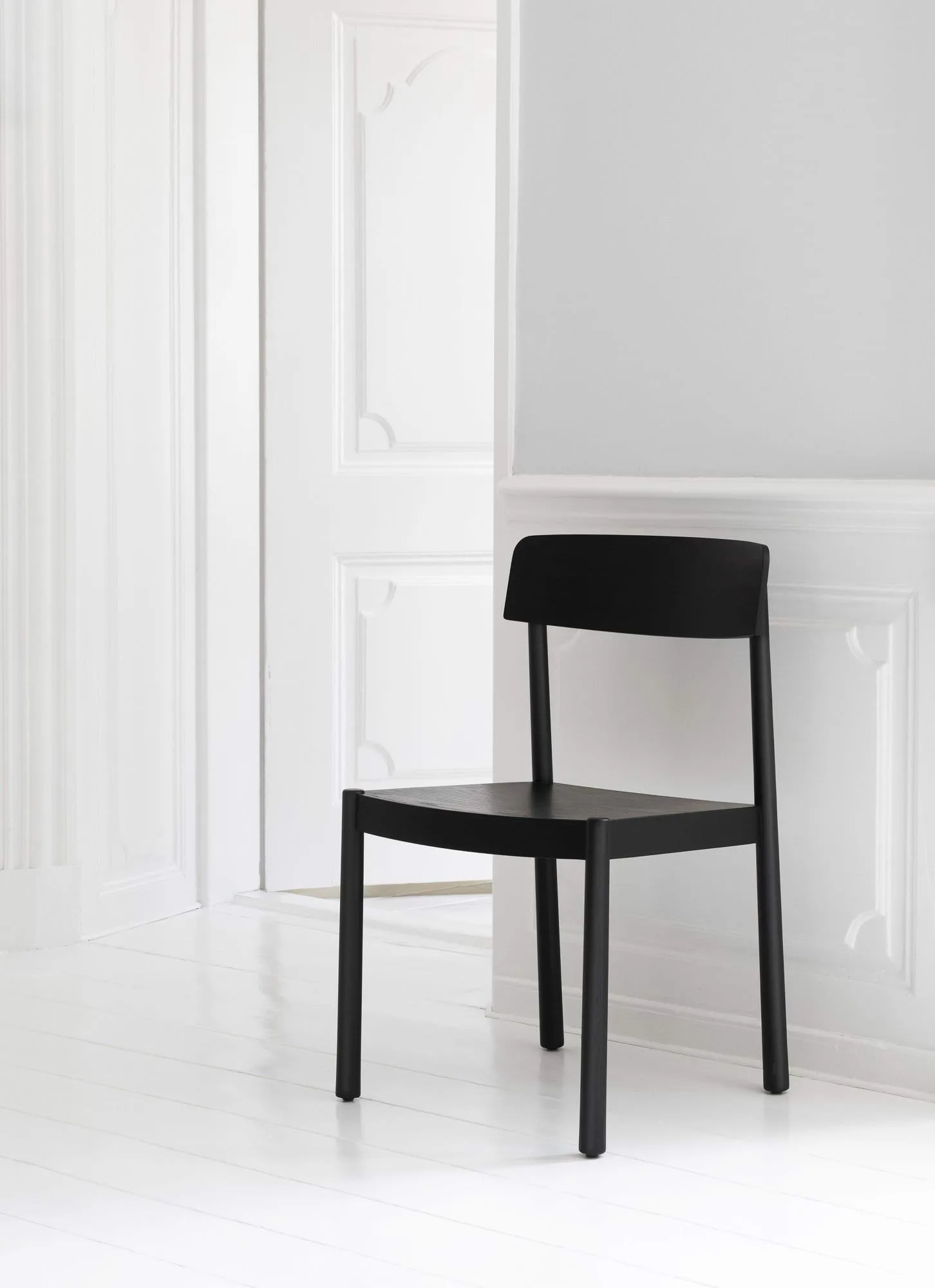 Krzesło Timb z poduszką, Czarny/ Ultra skóra - Czarny Normann Copenhagen