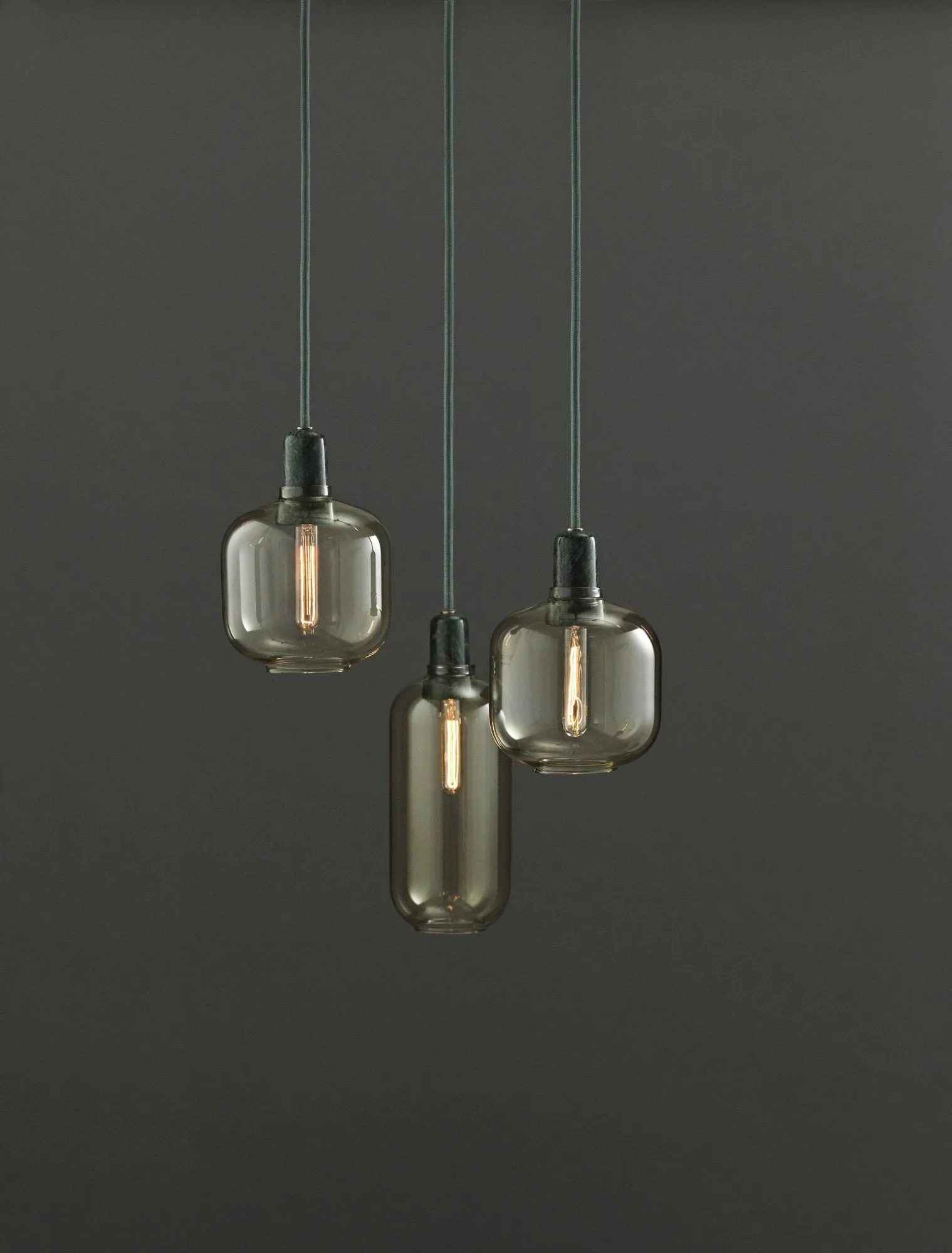 Lampa Amp mała, złoty - zielony Normann Copenhagen