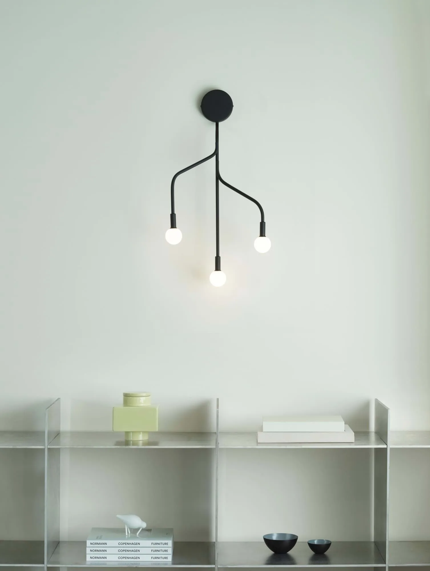 Lampa ścienna Vekst, Czarny Normann Copenhagen