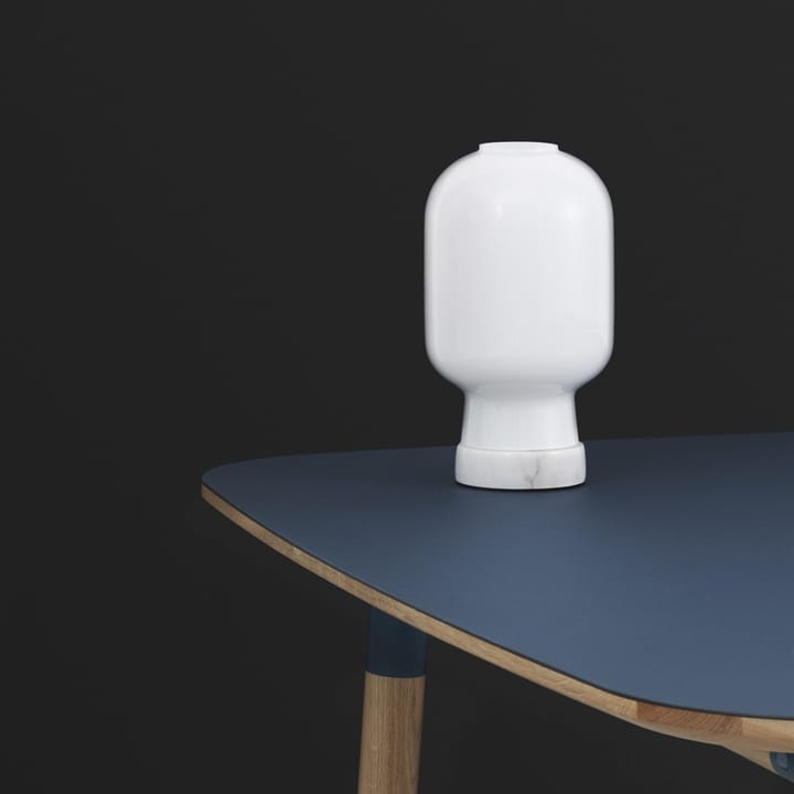 Lampa stołowa Amp, biały Normann Copenhagen