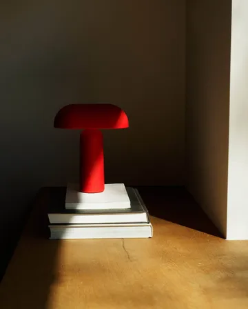 Lampa stołowa Porta - Bright red - Normann Copenhagen
