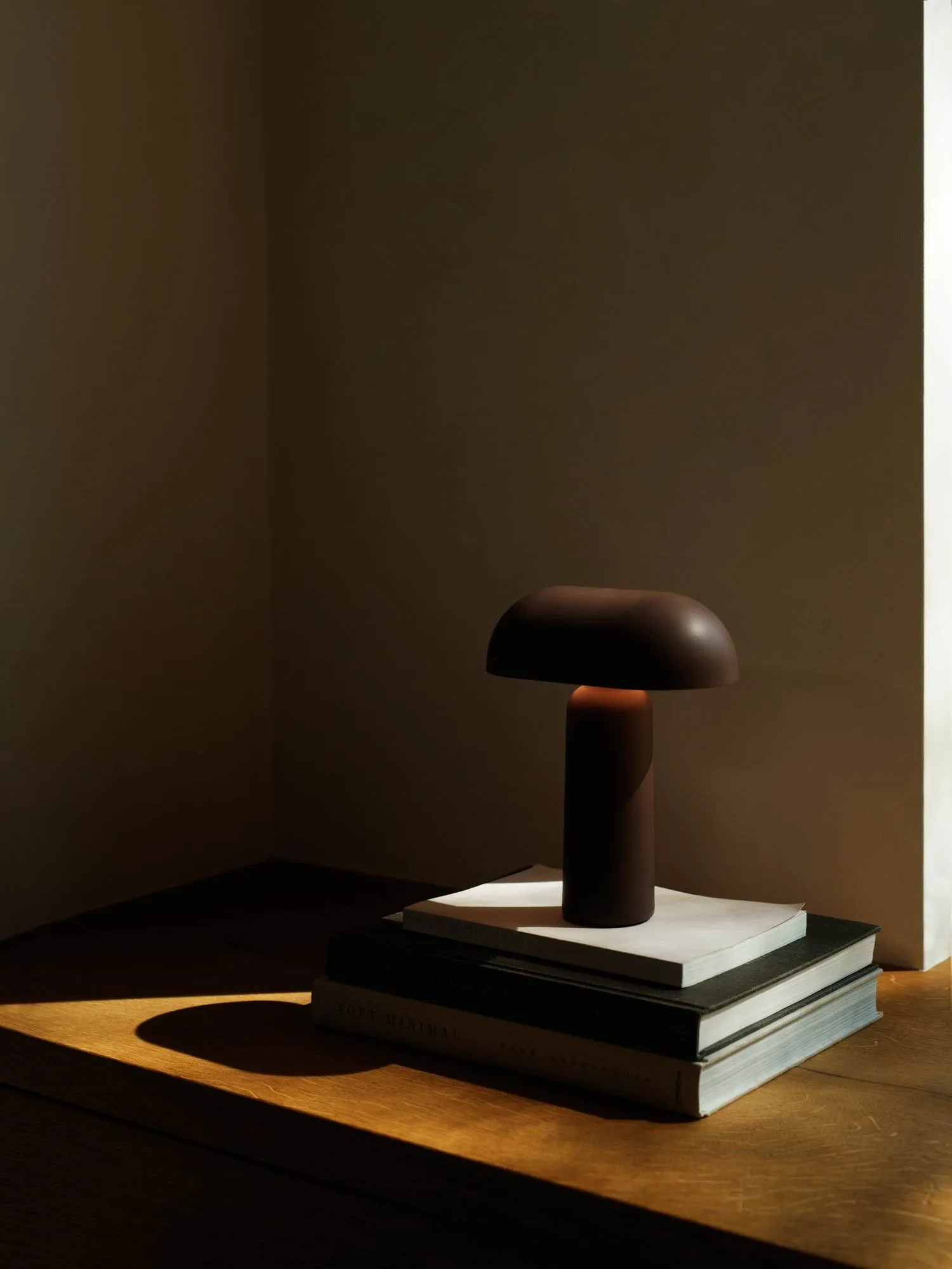 Lampa stołowa Porta, Brown Normann Copenhagen