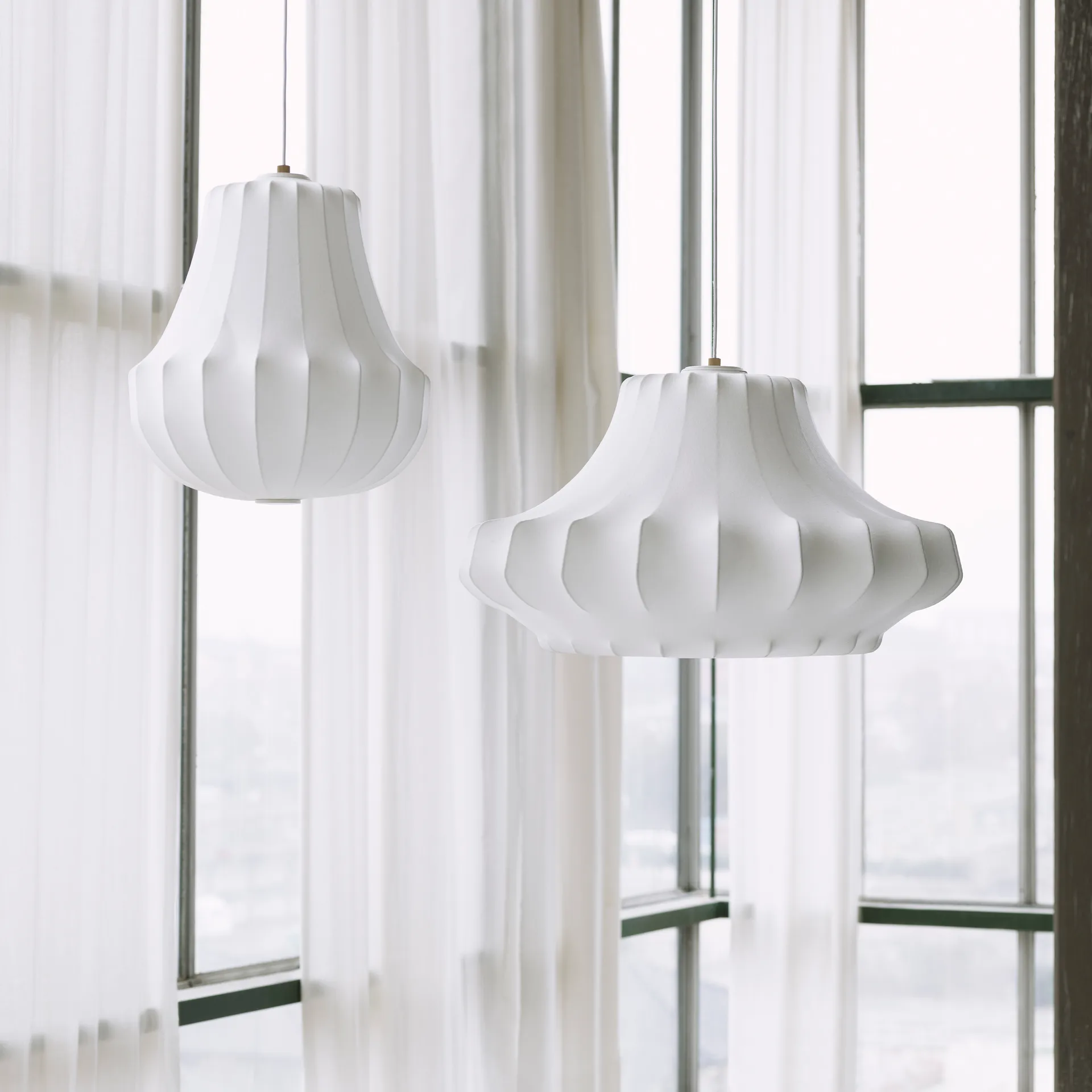 Lampa sufitowa Phantom średnia, Biały Normann Copenhagen