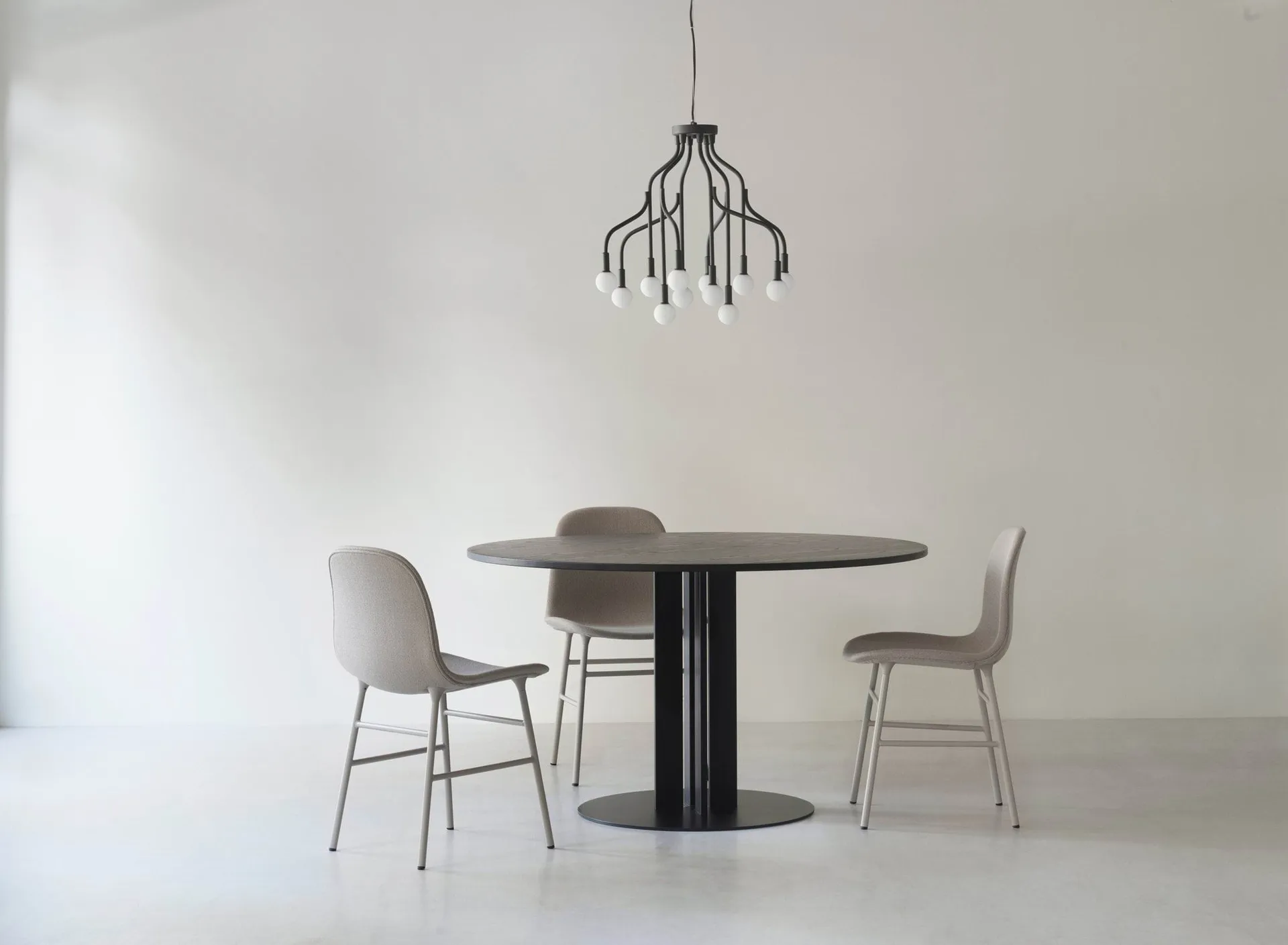 Mała Lampa Wisząca Vekst, Czarny Normann Copenhagen