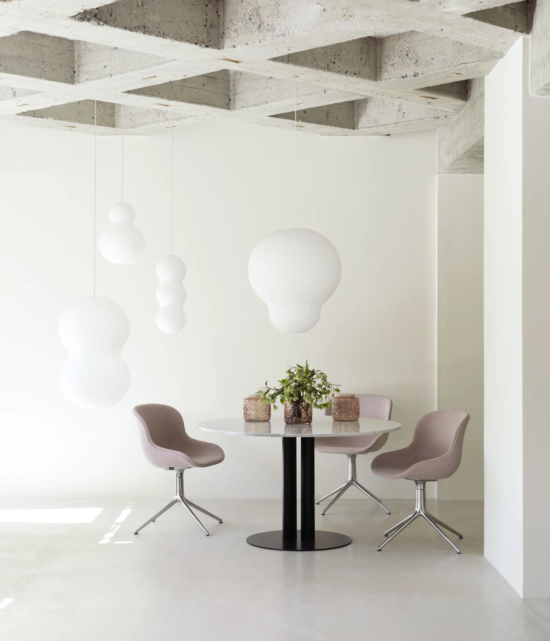 Puff Twist lampa 50x90 cm, Biały Normann Copenhagen