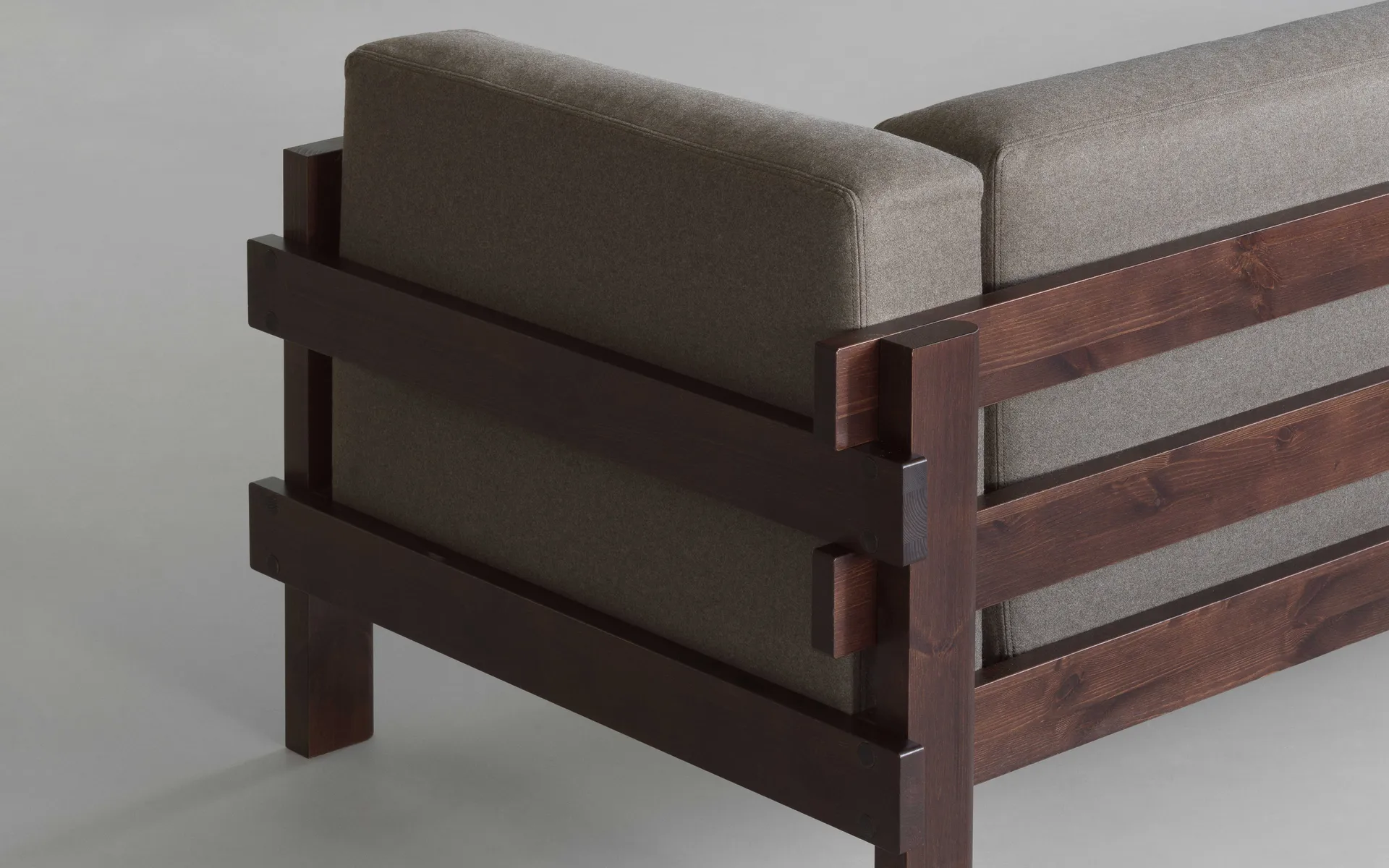 Sofa Kube, Sosna ciemnobrązowa-tkanina Remix 223 Beige, 220 cm Normann Copenhagen