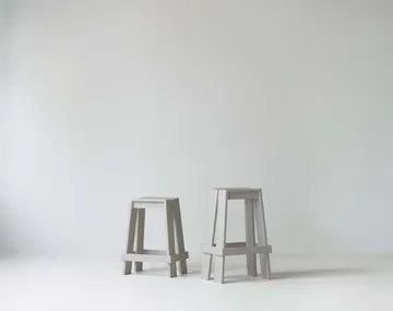 Stołek barowy Let 65 cm - Light Grey - Normann Copenhagen