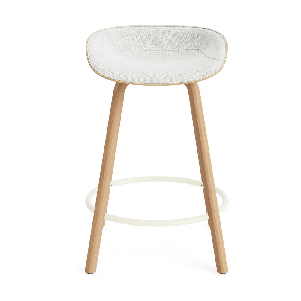 Stołek barowy Mat Barstool, tapicerowany przód 65 cm, Hallingdal 110-hemp-beech-cream steel Normann Copenhagen