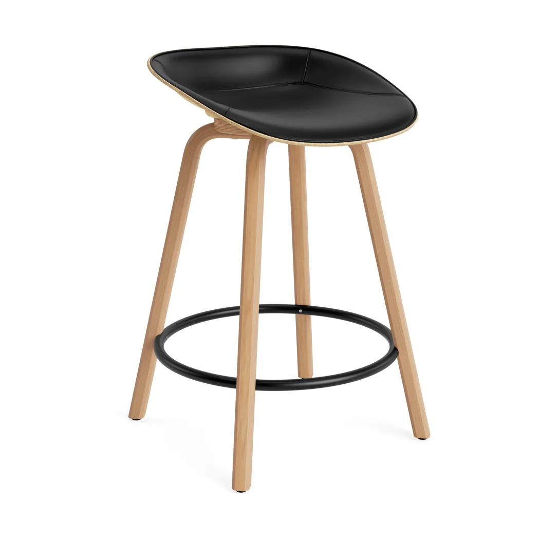 Stołek barowy Mat Barstool, tapicerowany przód 65 cm, Ultra 41599-hemp-beech-black steel Normann Copenhagen