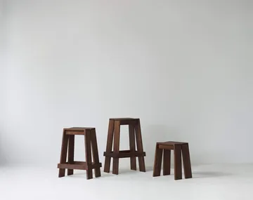 Stołek Let - Brown Stained Ash - Normann Copenhagen