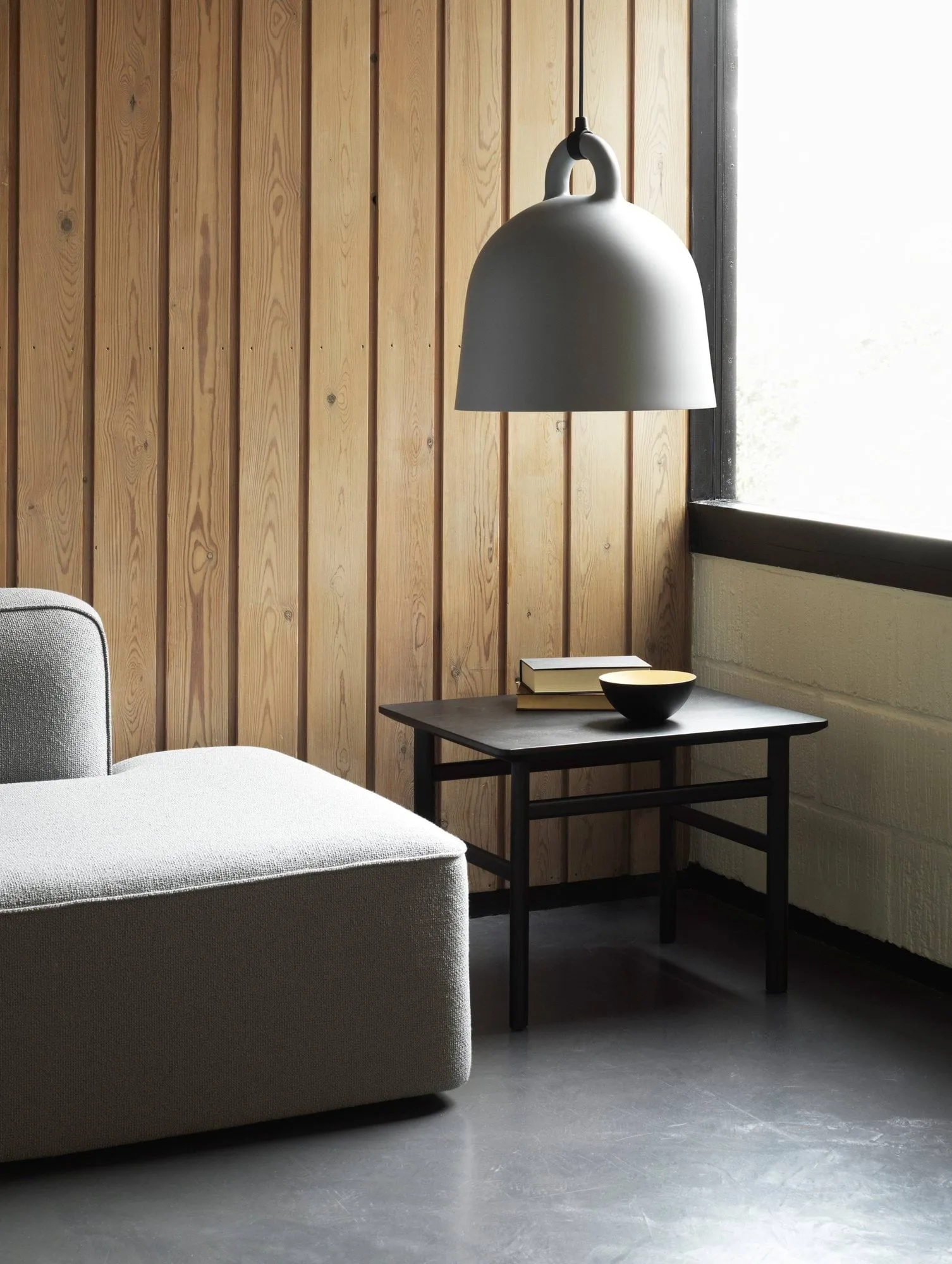 Szara lampa Bell , large Normann Copenhagen