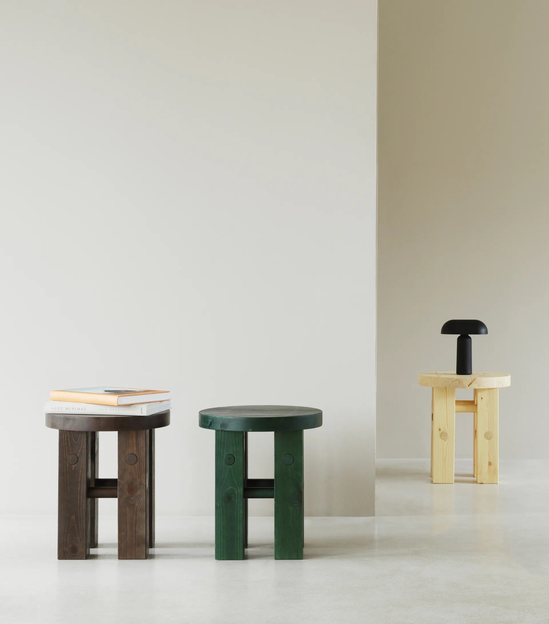 Taboret okrągły Fyr 45 cm, Sosna, Ø40x45 cm Normann Copenhagen