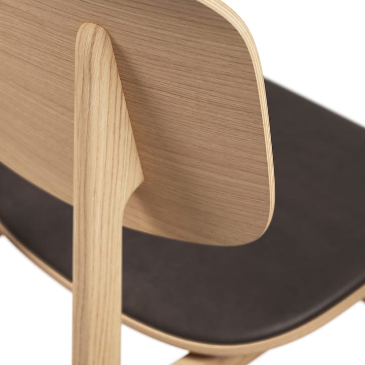 Krzesło NY11 ze skórzanym siedziskiem dąb - Dunes dark brown - NORR11