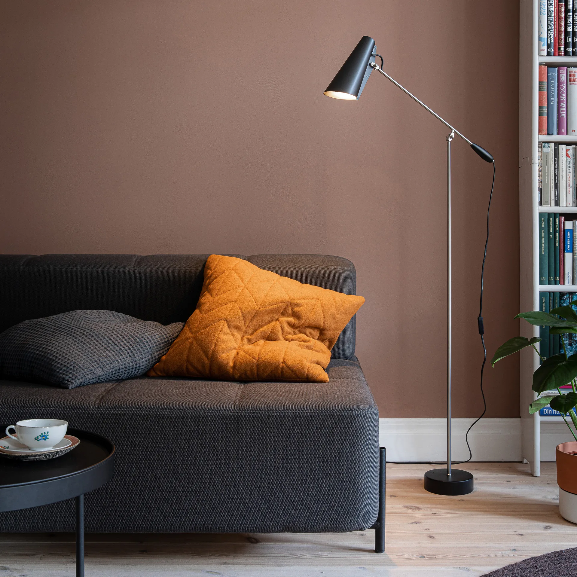 Birdy lampa podłogowa, Black-steel Northern
