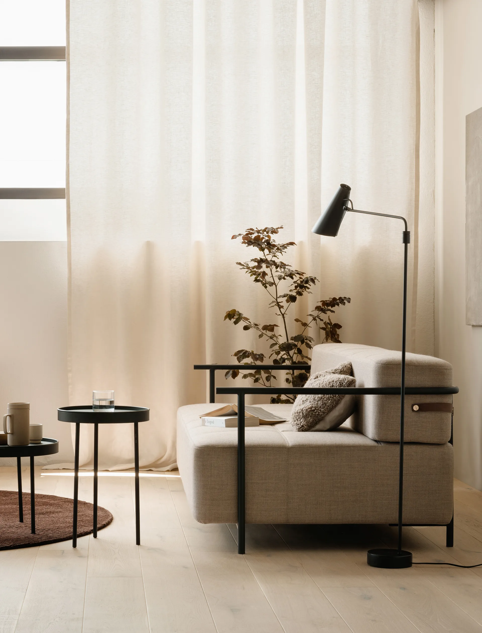 Lampa podłogowa Birdy swing, Czarno-czarny Northern