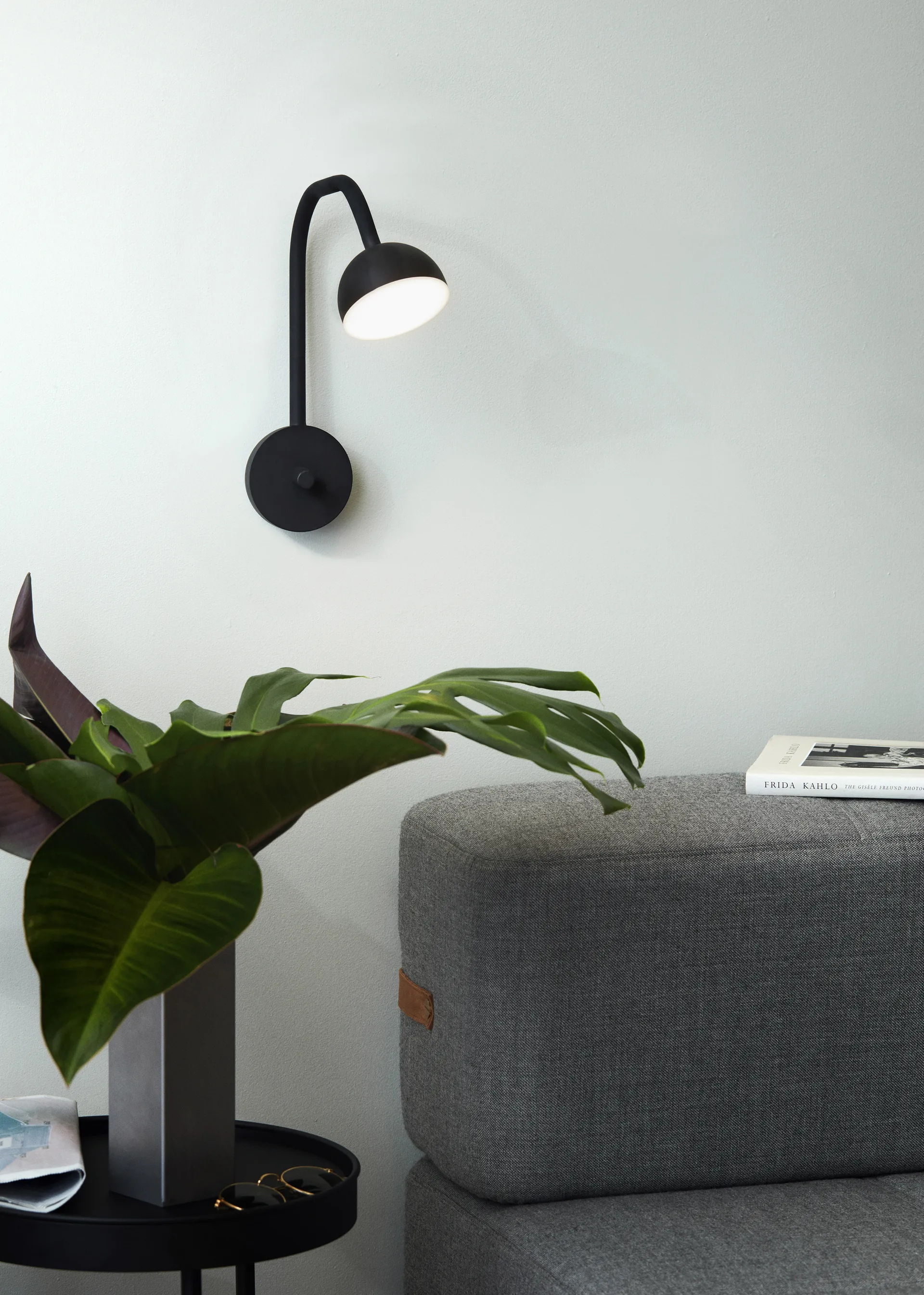 Lampa ścienna Blush, Czarny matowy Northern