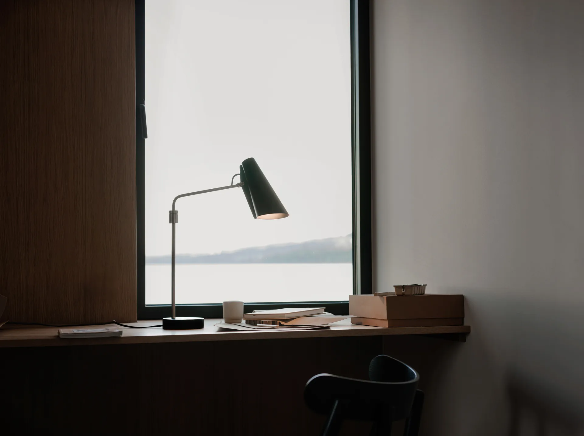 Lampa stołowa Birdy swing, Czarny-stalowy Northern