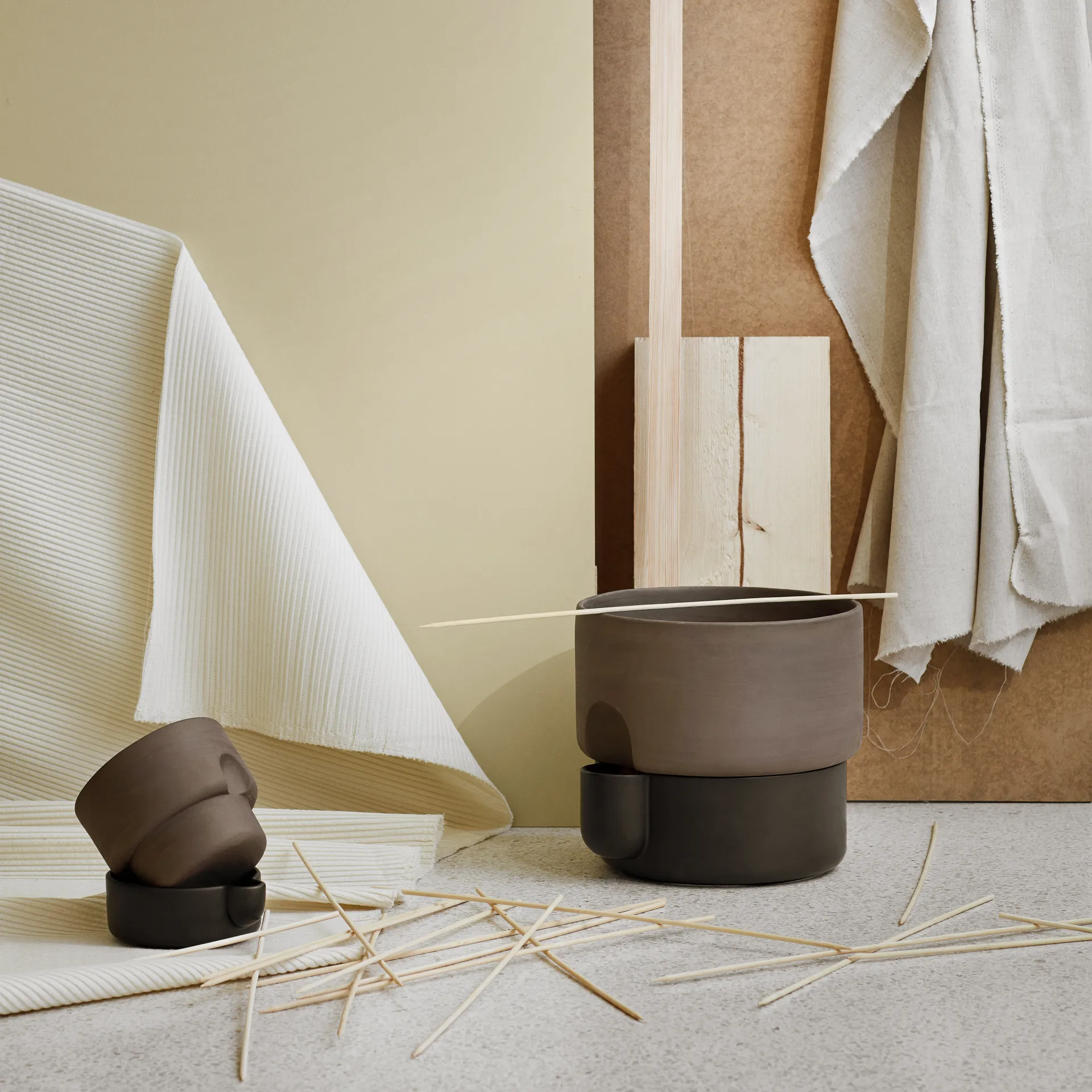 Oasis doniczka samonawadniająca duża Ø27.5 cm, Ciemny brąz Northern