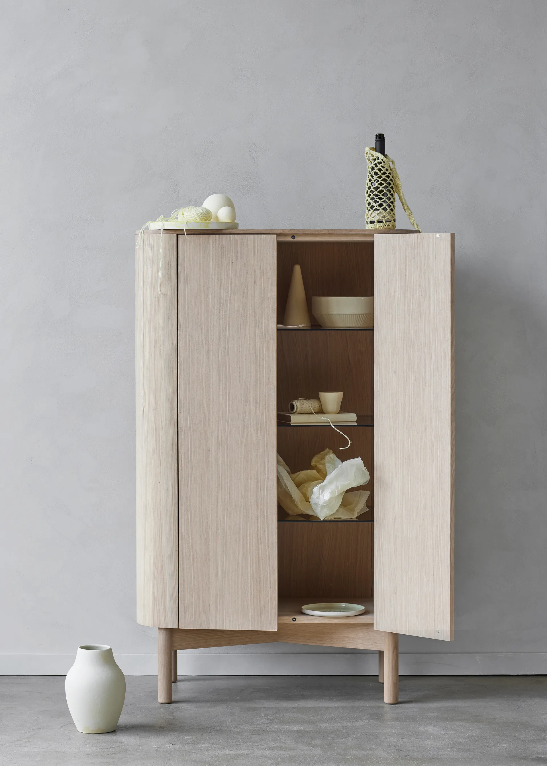 Wysoka szafka Loud 143 cm, Light oiled oak Northern