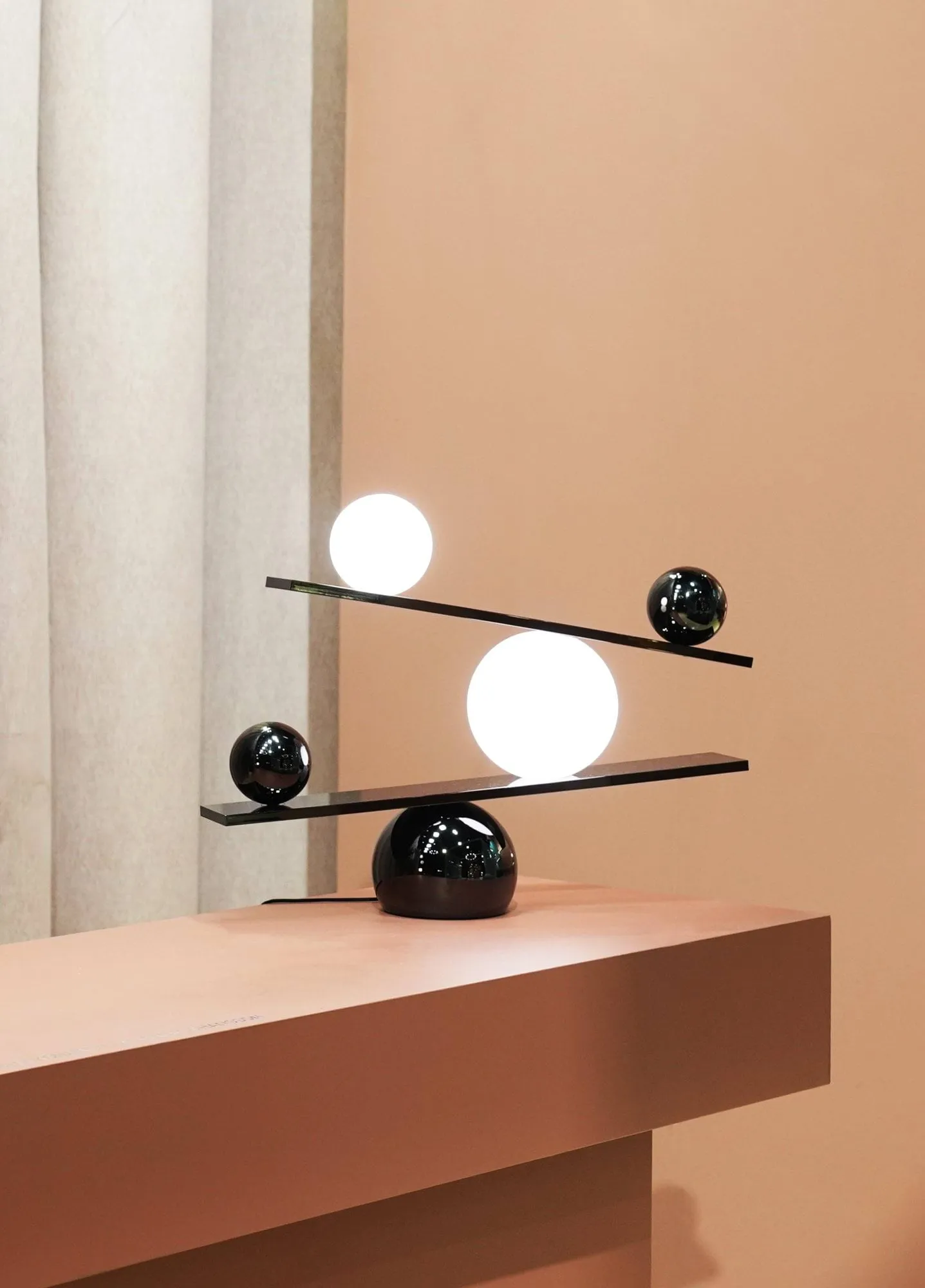 Lampa stołowa Balance, Black, v2 Oblure